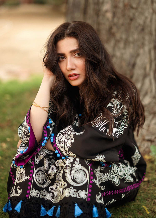 Heavy Embroidered Lawn 3pc