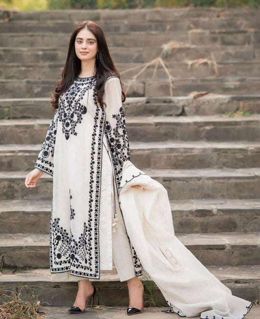 Asim Jofa Embroidered Lawn 3pc