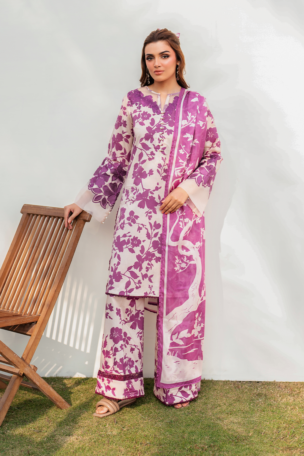 IZNIK-PINK BLOOM-PRINTED EMBROIDERED LAWN 3PC (SL-1755)